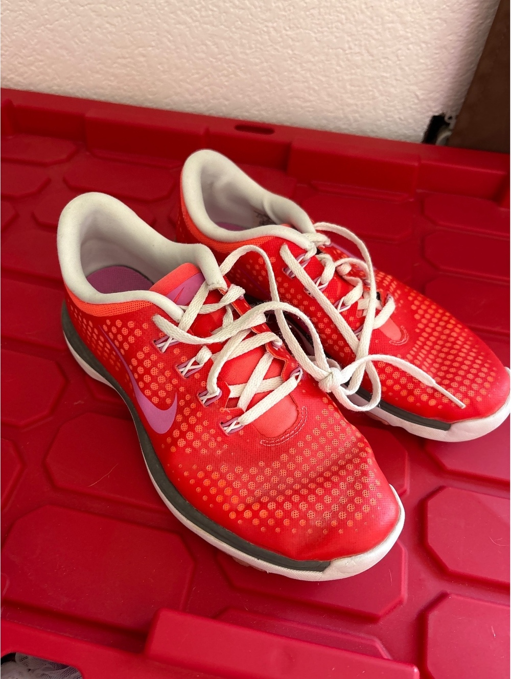 Nike Women's Running Shoes Size 7.5 Red with White Laces